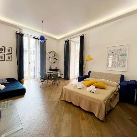 La Casa Blu A Toledo Di Alberto * Napoli